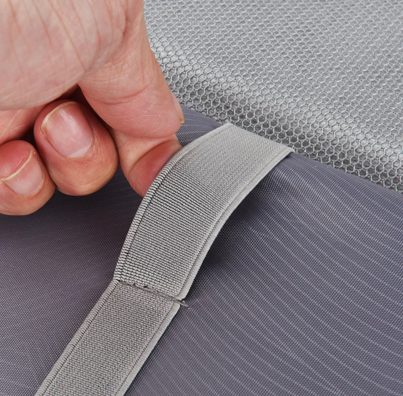 Tech Accessory Organizer: Travel in Style