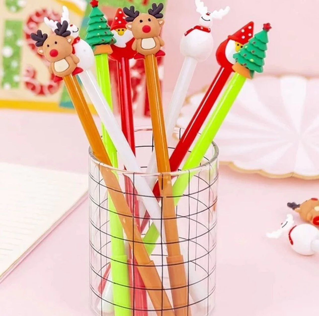 Christmas Gel Pens : Fun and Vibrant Writing (Random 1 Design)