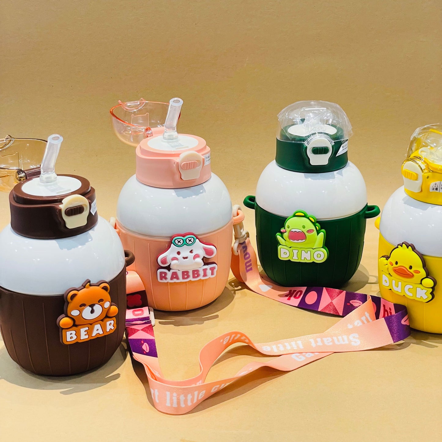 3D Cartoon Hanging Sipper