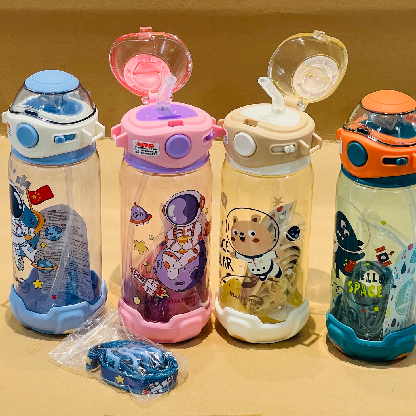 Premium Rocket Shaped Transparent Sippers with Locking System